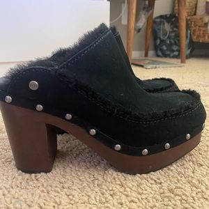 UGG Shoes- Women’s Aubriana Black Clog
